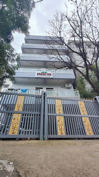 Spark Inn Hotel,,3 star