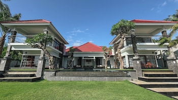 blue marlin 6 br villa singaraja bali