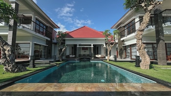 blue marlin 6 br villa singaraja bali