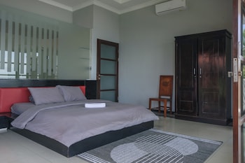 blue marlin 6 br villa singaraja bali