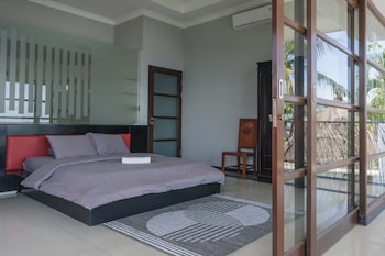 blue marlin 6 br villa singaraja bali