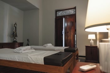 blue marlin 6 br villa singaraja bali
