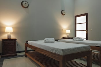 blue marlin 6 br villa singaraja bali