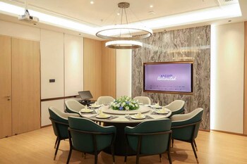 oakwood central wuxi