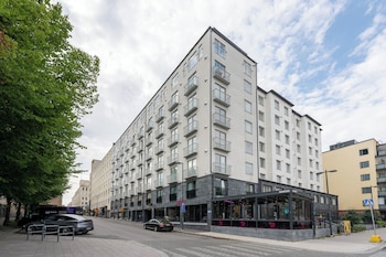 modern studio in the heart of the city