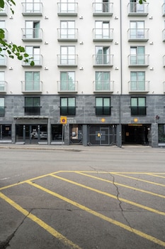 modern studio in the heart of the city
