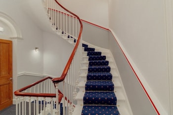 Mayfield Suites,15 Mayfield Gardens,3 star