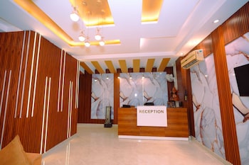 b and b international hotel