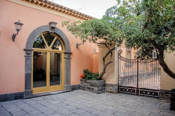 palazzo fiammingo rooms