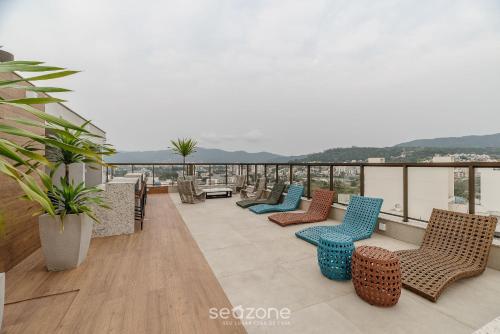 yhd condominium with pool near ufsc located in carvoeira this condominium is an excellent choi