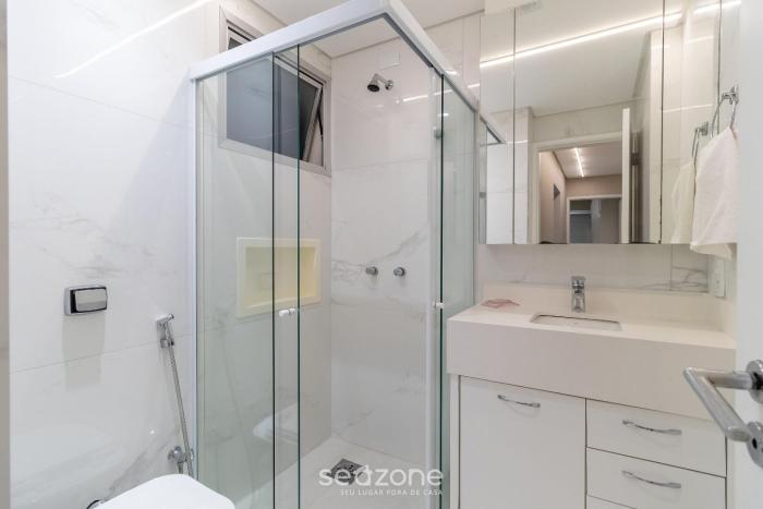modern apart near beira mar norte downtown vra404