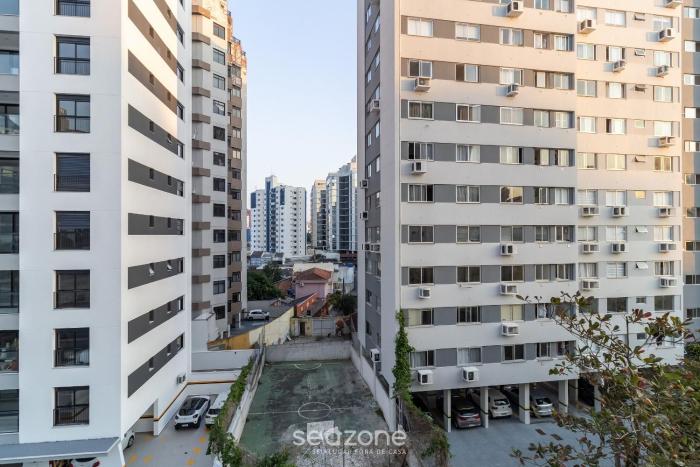 modern apart near beira mar norte downtown vra404