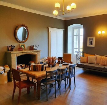 Hotel-Img