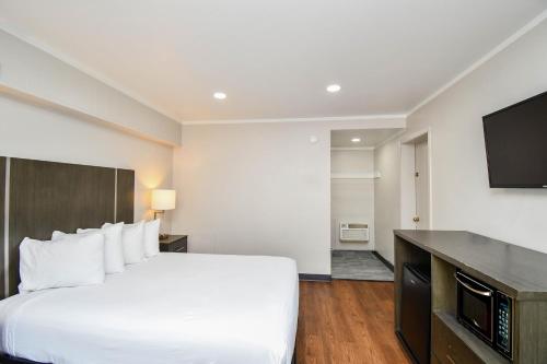 Settle Inn,,3 star