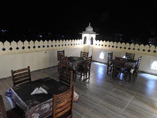 Hotel Dev Palace,Ranthambhore Road,1 star