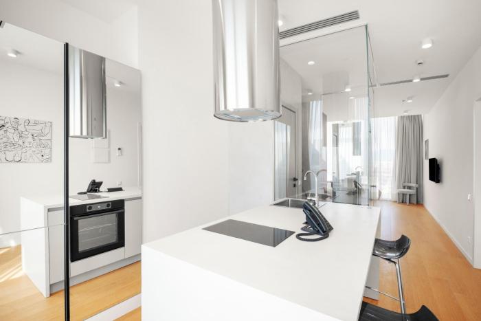 aura tbilisi living