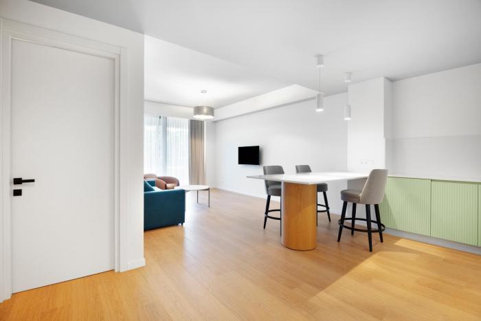 aura tbilisi living