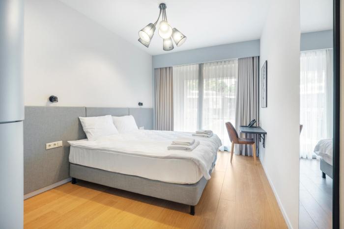 aura tbilisi living