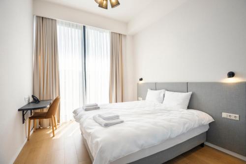 aura tbilisi living