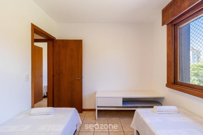 charm and comfort 450m from the beach cmh0202