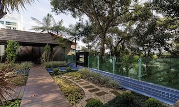 apt with charming sea view in itacorubi cmr204