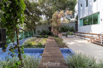 apt with charming sea view in itacorubi cmr204