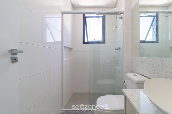 modern studio 650m from ufsc cnt303