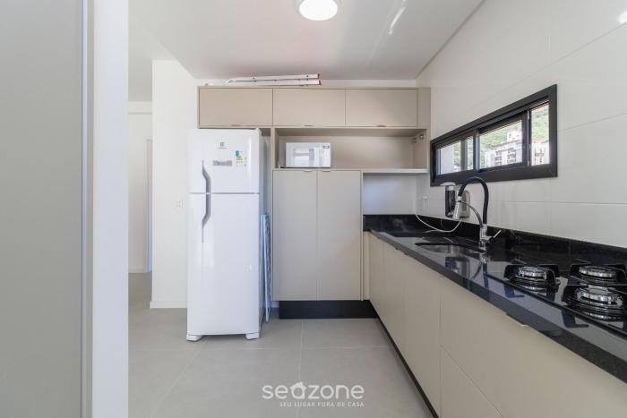 modern studio 650m from ufsc cnt303