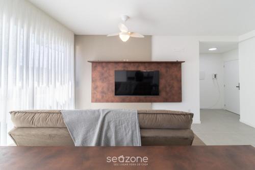 modern studio 650m from ufsc cnt303