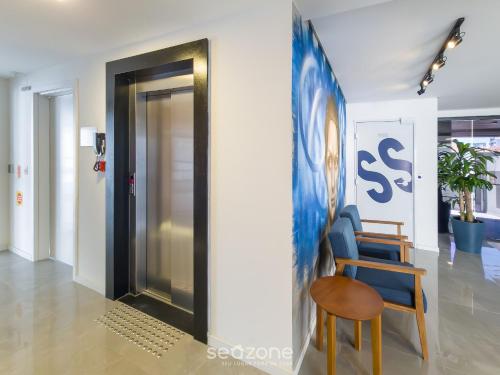 modern studio 650m from ufsc cnt303