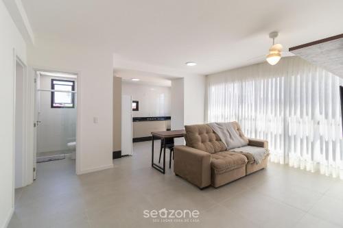modern studio 650m from ufsc cnt303