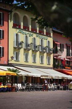 piazza ascona hotel and restaurants