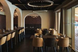piazza ascona hotel and restaurants
