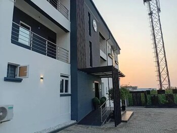 exquisite apartments by signature
