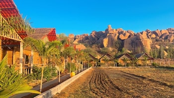 oshos organic resort hampi
