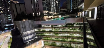 the robertson residences free gym and pool