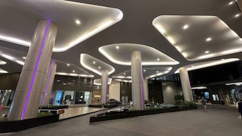 the robertson residences free gym and pool