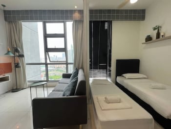 the robertson residences free gym and pool