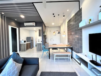 the robertson residences free gym and pool