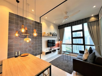 the robertson residences free gym and pool