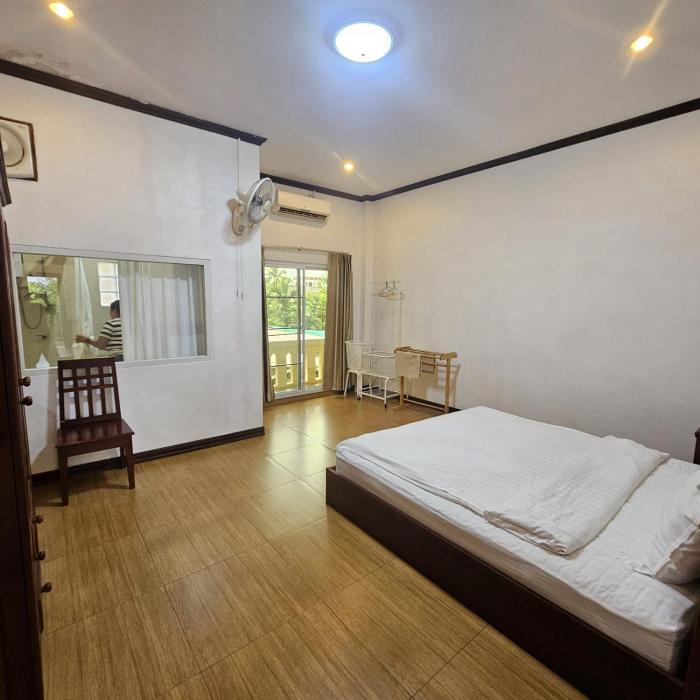 ali xayathit apartment and hotel