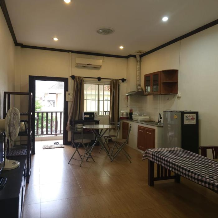 ali xayathit apartment and hotel