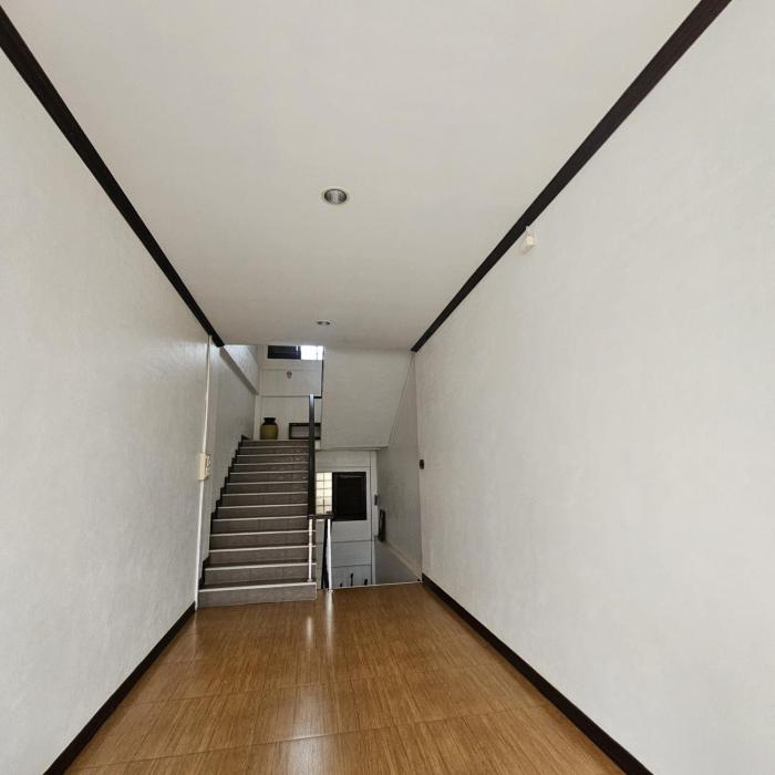 ali xayathit apartment and hotel