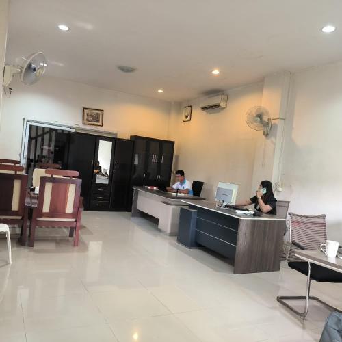 ali xayathit apartment and hotel