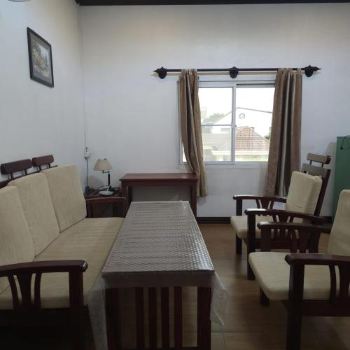 ali xayathit apartment and hotel
