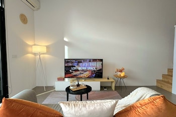 the establishment bangsar by emily in town