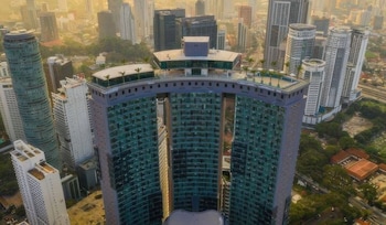 staycation sky suites