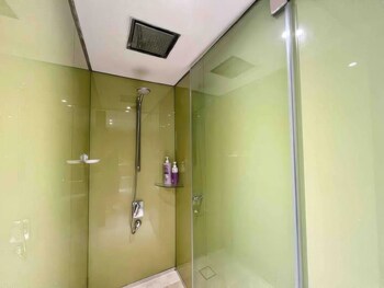 staycation sky suites