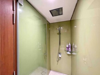 staycation sky suites