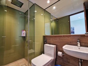 staycation sky suites